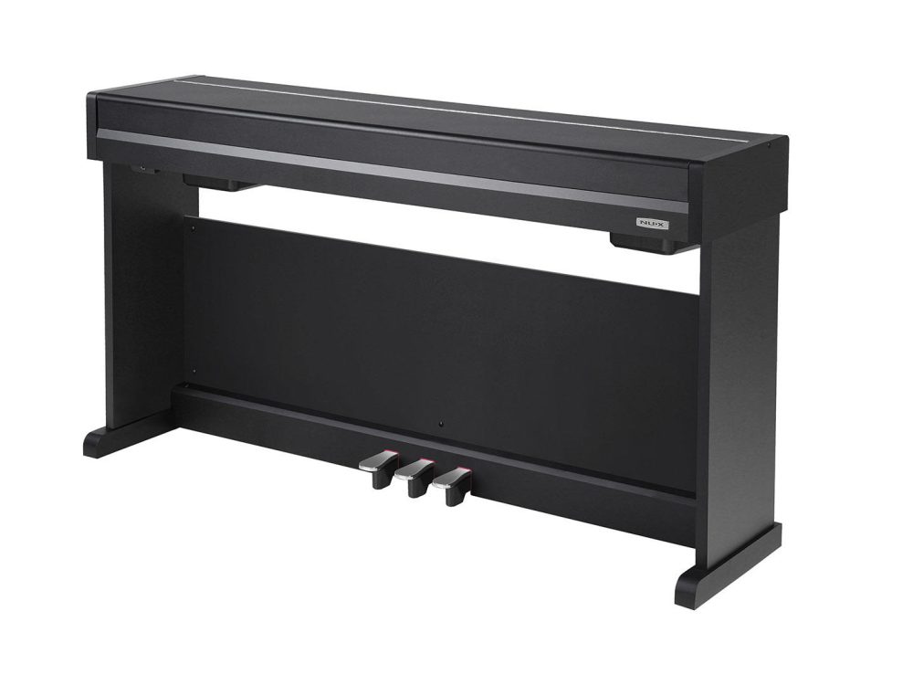 Piano Nux NCK330