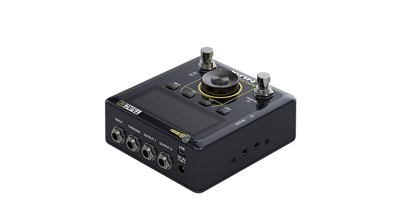 Headphone Output & Aux In