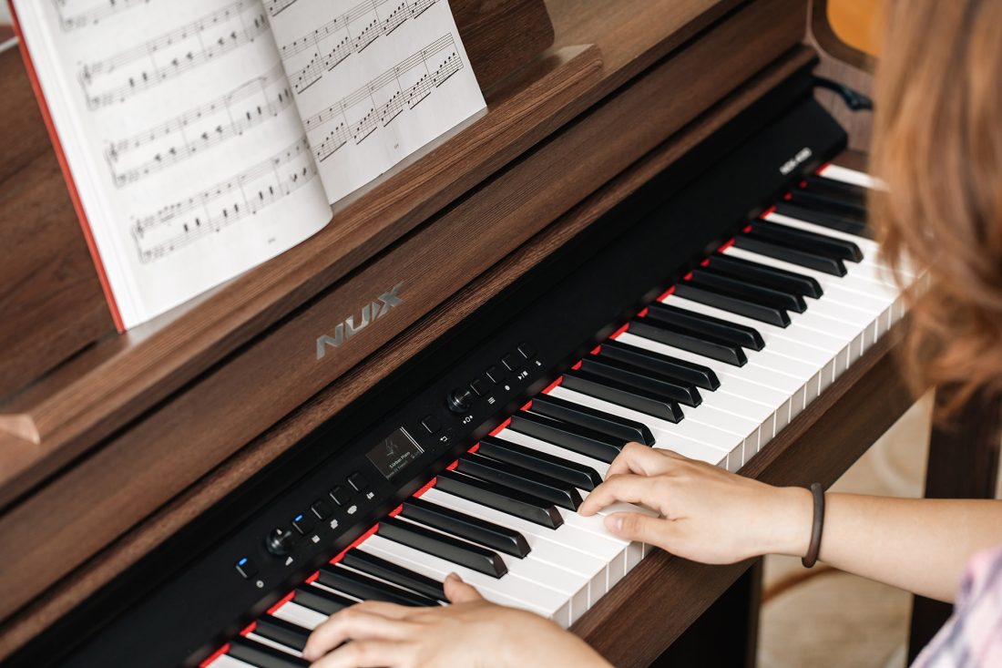 Nux NCK430, Upright Digital Piano