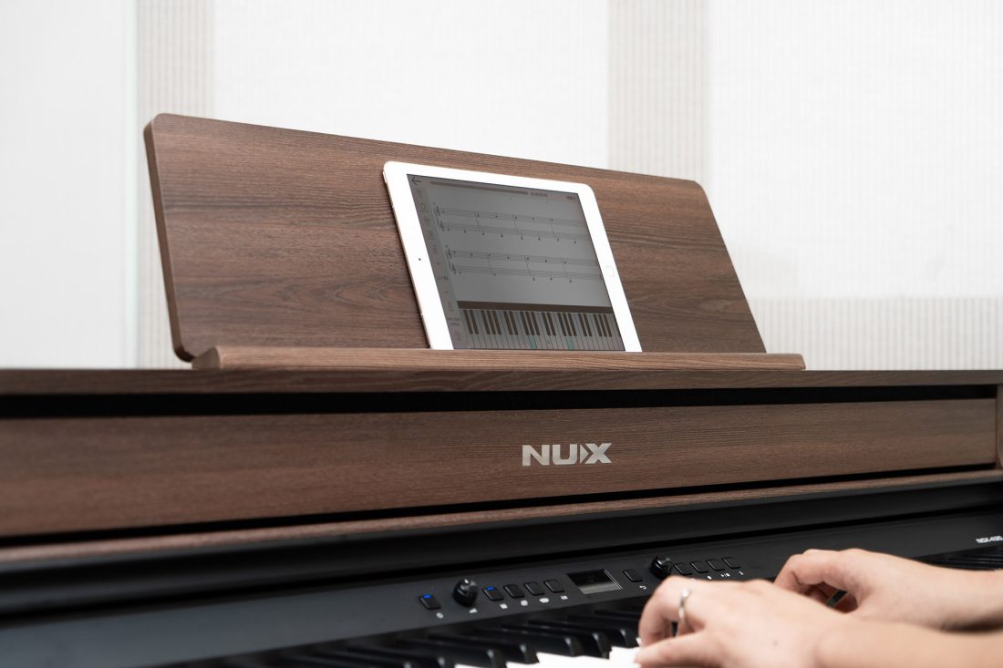 Nux NCK430, Upright Digital Piano