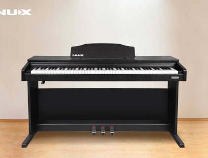 Piano Nux WK400